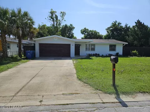 1601 Raleigh Ave, Daytona Beach, FL 32117