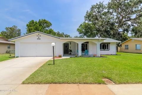 3721 Paige St, Port Orange, FL 32129
