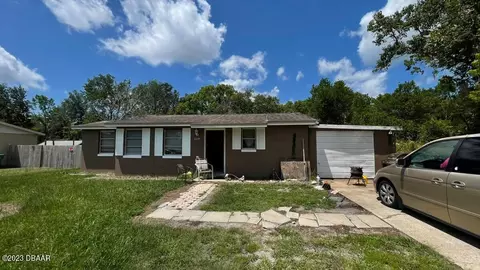 2294 Danforth Ave, Deltona, FL 32738