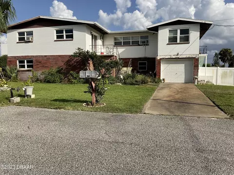 124 Glen Myra Ave, Daytona Beach, FL 32118