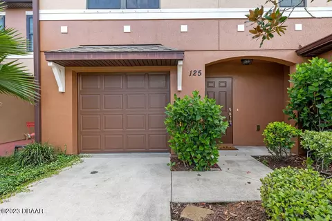 125 Tarracina Way, Daytona Beach, FL 32117