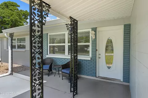 1285 Vanderbilt Dr, Ormond Beach, FL 32174 photo 2