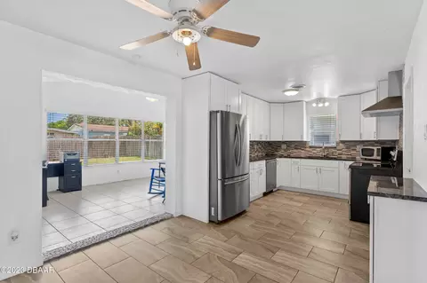 1285 Vanderbilt Dr, Ormond Beach, FL 32174 photo 8