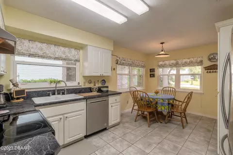 242 Ashford Ct, Ormond Beach, FL 32174 photo 7