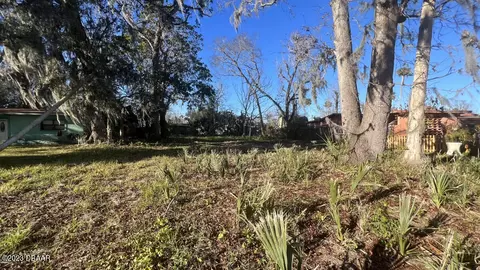 1120 Clearwater Rd, Daytona Beach, FL 32114