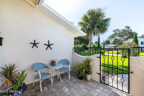 15 Colonial Cir, Ormond Beach, FL 32176 photo 5