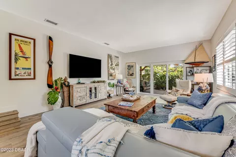 15 Colonial Cir, Ormond Beach, FL 32176 photo 23