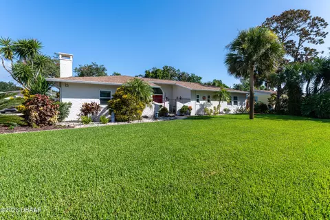 15 Colonial Cir, Ormond Beach, FL 32176 photo 2