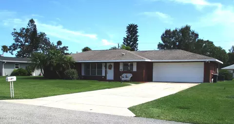 813 Hamlin Dr, South Daytona, FL 32119