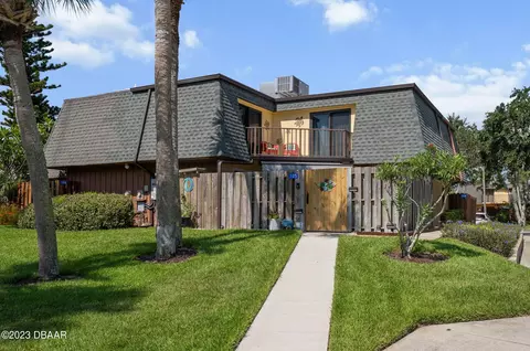 105 Cedar Dunes Dr, New Smyrna Beach, FL 32169