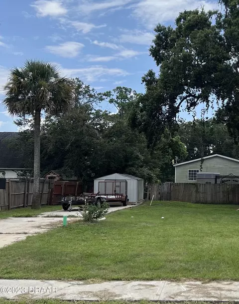 431 Leslie Dr, Port Orange, FL 32127
