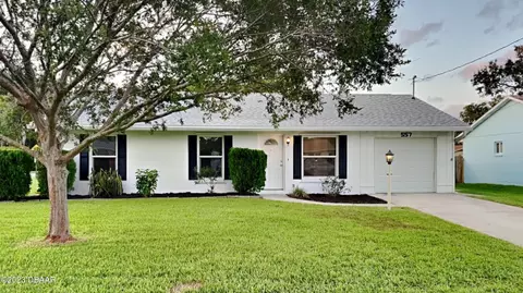 557 10th St, Holly Hill, FL 32117
