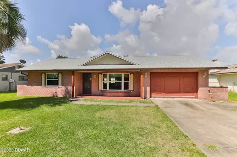 1108 Golfview Dr, Daytona Beach, FL 32114