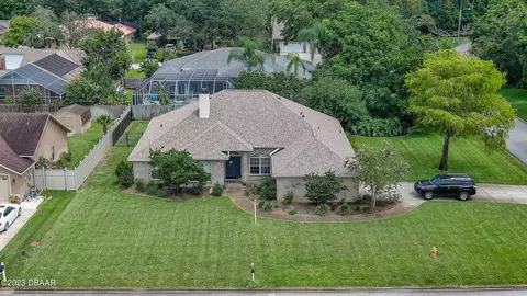 1 China Moon Dr, Ormond Beach, FL 32174