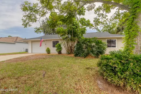 3319 Victory Palm Dr, Edgewater, FL 32141