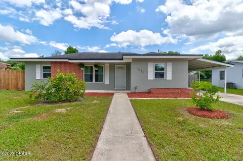 1031 Frost Ln, Deltona, FL 32725