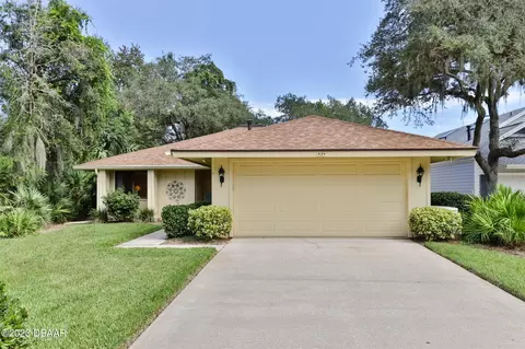 634 Kilmarnock Ct, New Smyrna Beach, FL 32168