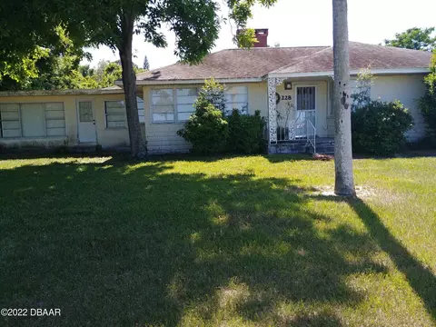 228 N Beach St, Ormond Beach, FL 32174