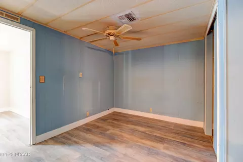 143 Apache Ct, Oak Hill, FL 32759 photo 13