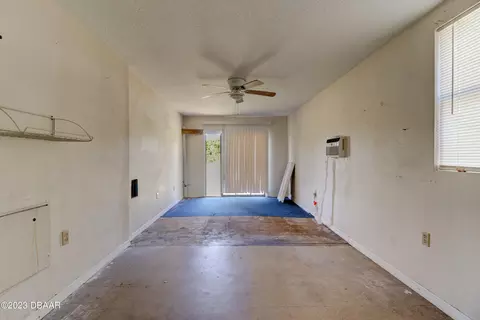 143 Apache Ct, Oak Hill, FL 32759 photo 19