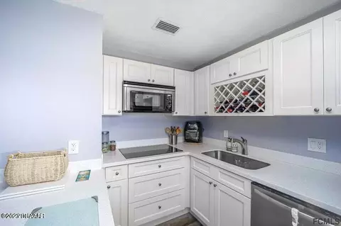 10 Lynnhurst Dr #207, Ormond Beach, FL 32176 photo 5