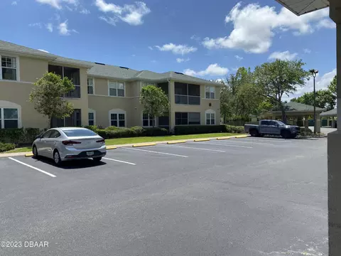 830 W Airport Rd #312, Port Orange, FL 32129