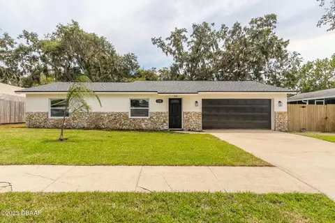 114 Cambridge Dr, Port Orange, FL 32127