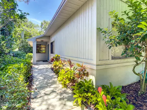 4306 Gull Cv, New Smyrna Beach, FL 32169