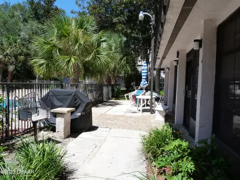 640 N Nova Rd #303, Ormond Beach, FL 32174 photo 4