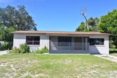 836 Berkshire Rd, Daytona Beach, FL 32117