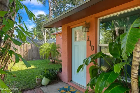 210 Maurice Ave, New Smyrna Beach, FL 32168