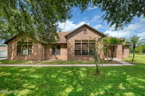 165 W Country Circle Dr, Port Orange, FL 32128