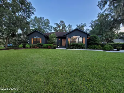 208 W Stetson Ave, Deland, FL 32720