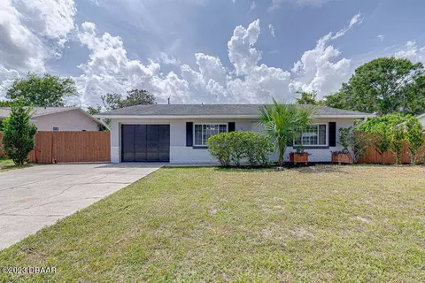 1820 Umbrella Tree Dr, Edgewater, FL 32132
