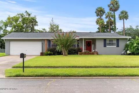 918 Wells Dr, South Daytona, FL 32119
