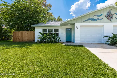 921 Aspen Dr, South Daytona, FL 32119