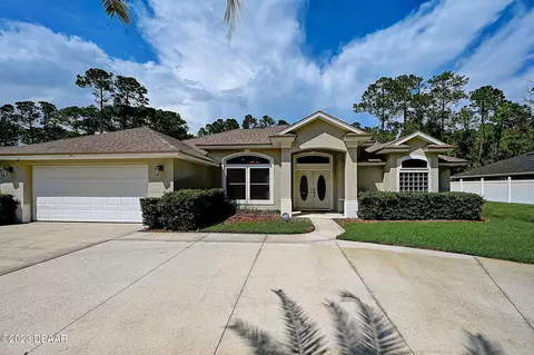 61 Woodside Dr, Palm Coast, FL 32164
