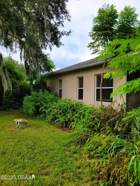 2327 Pine Tree Dr, Edgewater, FL 32141 photo 9