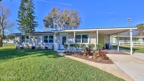 392 Linda Cir, South Daytona, FL 32119