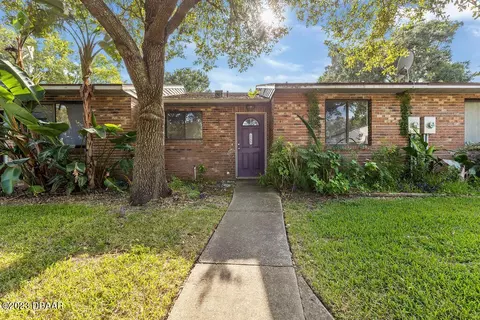 1555 Hancock Ln, Holly Hill, FL 32117