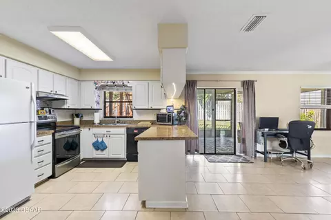 117 Ormond Shores Dr, Ormond Beach, FL 32176 photo 4
