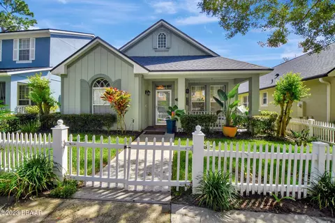 219 W Tarrington Dr, Deland, FL 32724