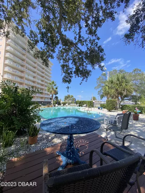 404 S Beach St #504, Daytona Beach, FL 32114