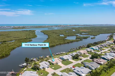 1112 Harbour Point Dr, Port Orange, FL 32127