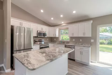 2825 Unity Tree Dr, Edgewater, FL 32141 photo 12