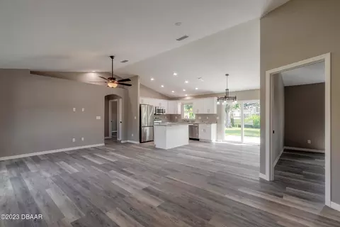 2825 Unity Tree Dr, Edgewater, FL 32141 photo 4