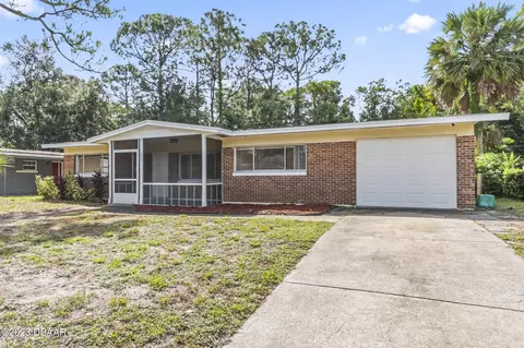 1629 3rd St, Daytona Beach, FL 32117