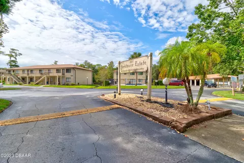 1601 Big Tree Rd #104, Daytona Beach, FL 32119