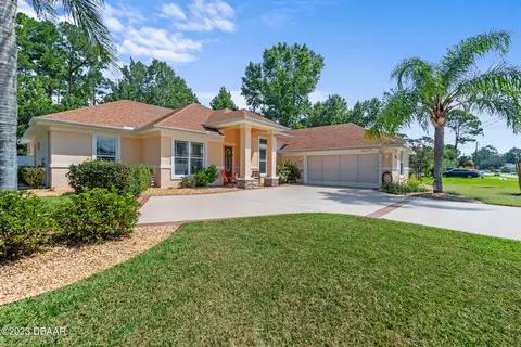 3 Woodston Ln, Palm Coast, FL 32164