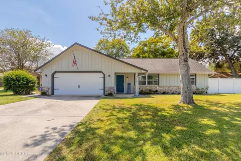 716 E Pine Forest Trl, Port Orange, FL 32127